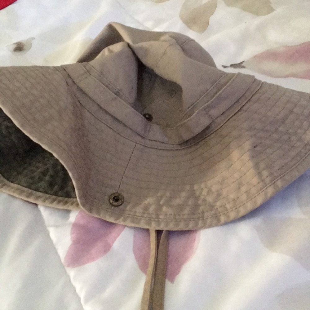 Khaki Safari bucket hat